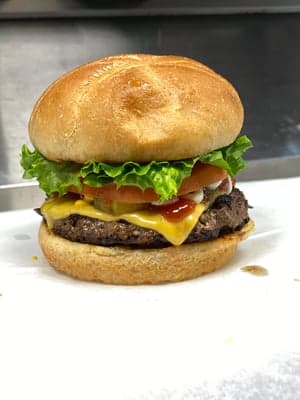 Faimus Burger